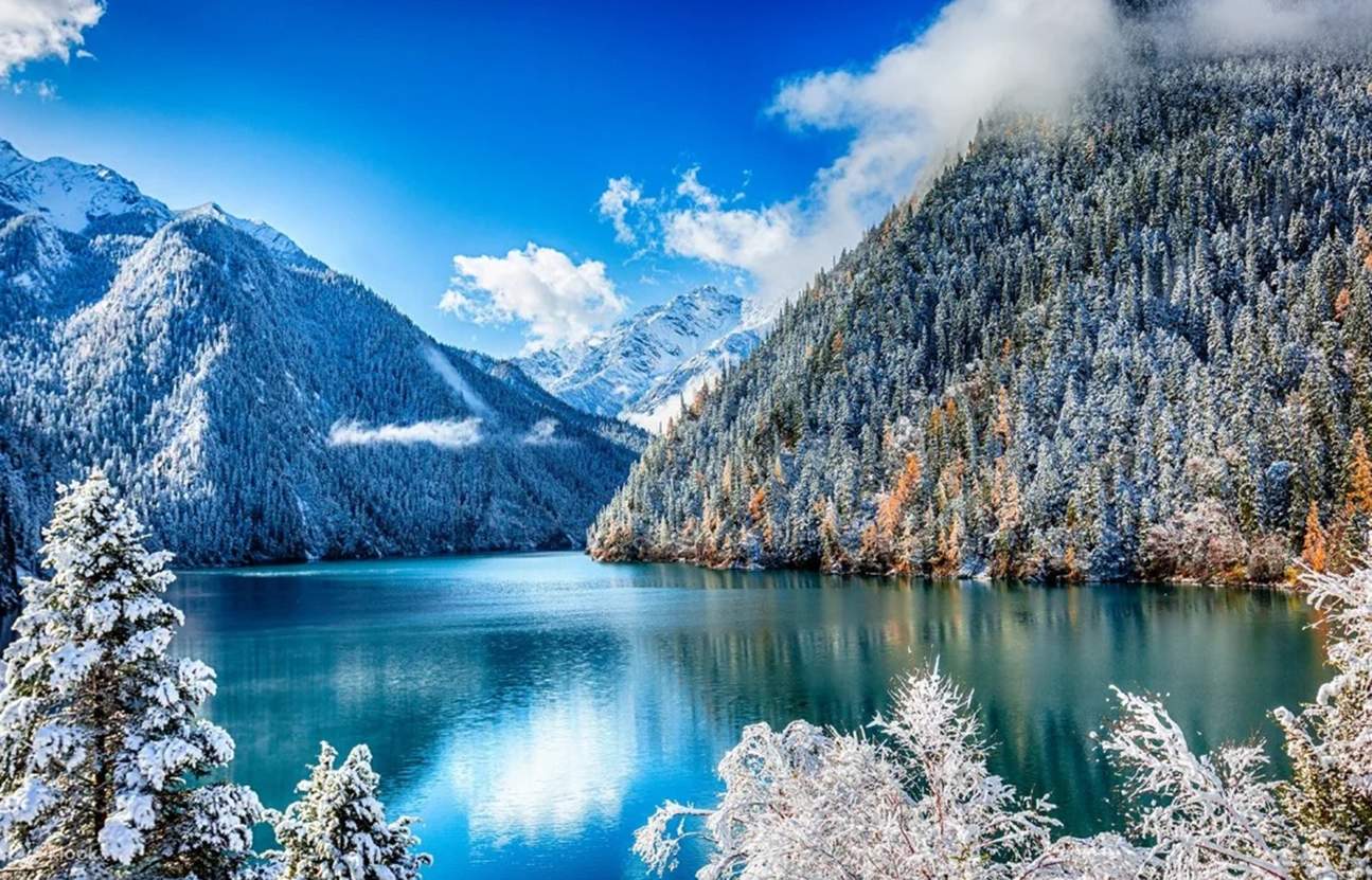 3-day luxury round-trip train trip to Jiuzhaigou and Huanglong in Sichuan (travel to the beautiful Jiuzhaigou Valley + explore the Huanglong Wonderland + train + special meals + optional 4-diamond/quasi-five-diamond/top luxury hotels +