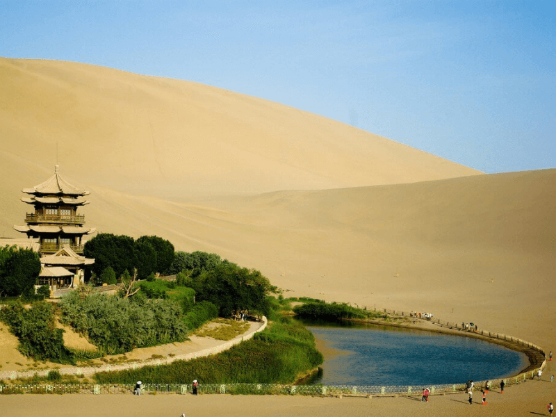 Khám phá Nguyệt Nha Tuyền - “vầng trăng kỳ bí” trên Con đường tơ lụa