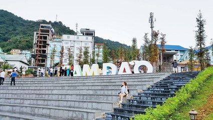 HÀ NỘI – TAM ĐẢO - THỊ TRẤN TRONG SƯƠNG