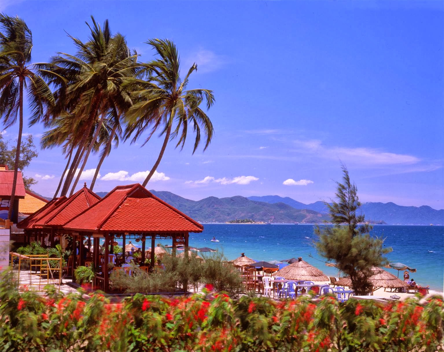 HÀ NỘI - NHA TRANG - HÀ NỘI